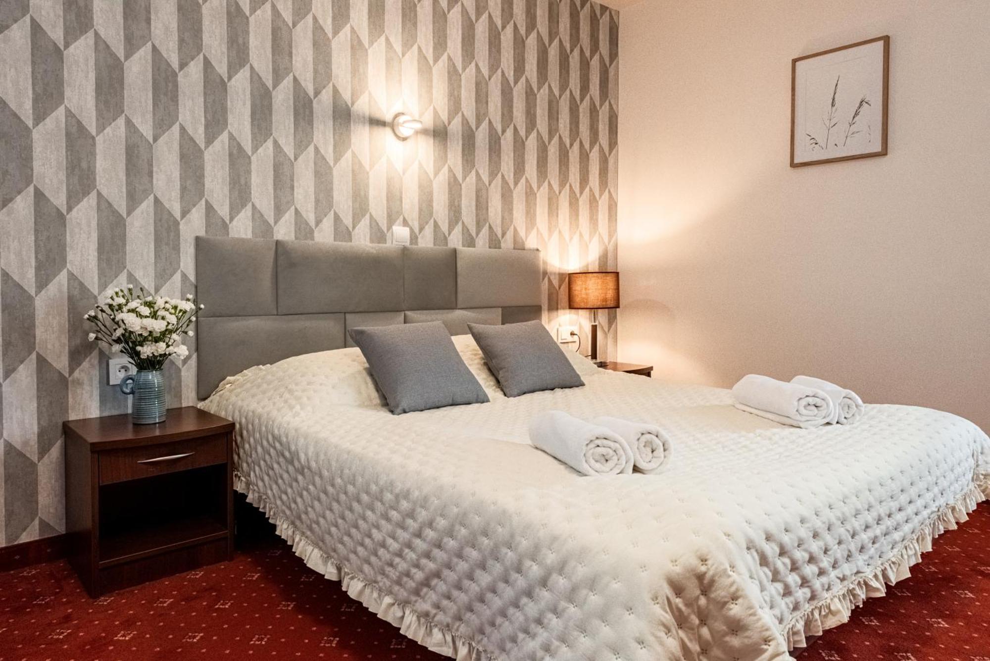 Na Uboczu Hotel Varsovia