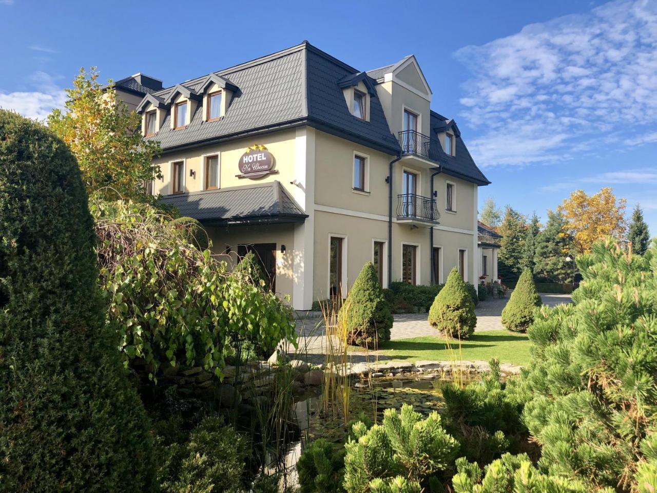 Hotel Na Uboczu 3*
